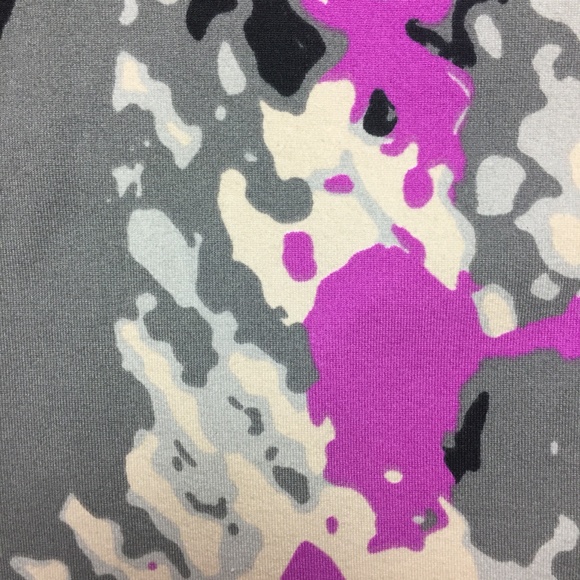Camo Compression Gym Tank Top Pink M-L - Picture 5 of 7